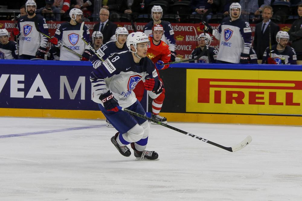 Photo hockey match Russia - France
