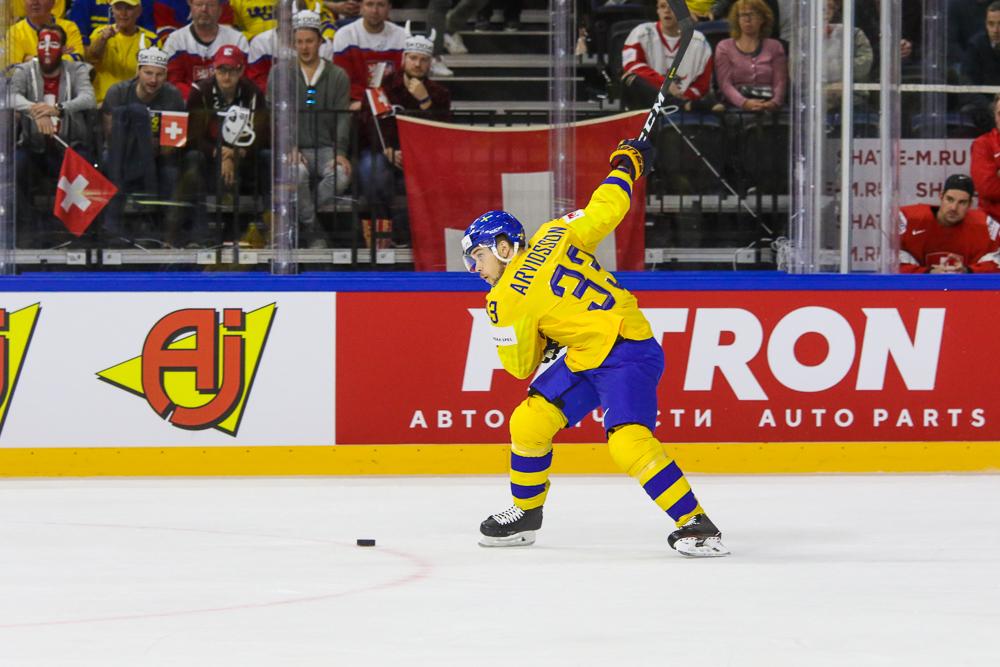 Photo hockey match Switzerland - Sweden