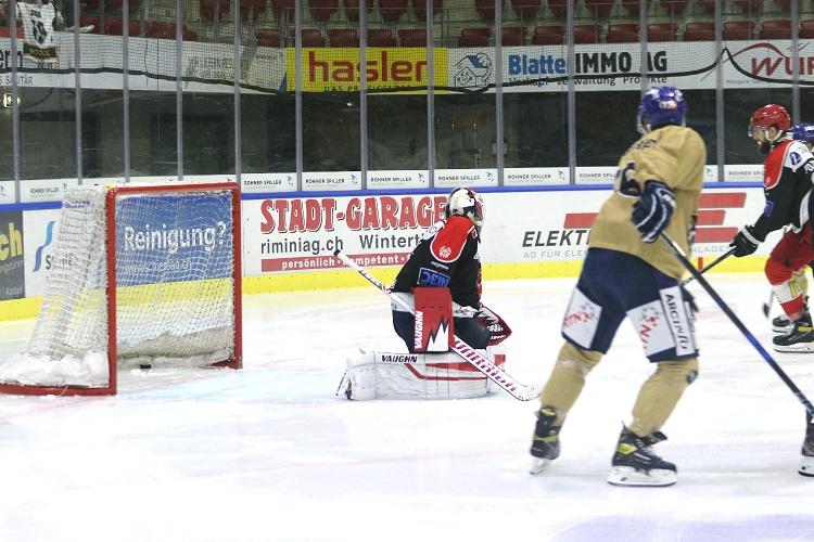 Photo hockey match Winterthur - La Chaux-de-Fonds