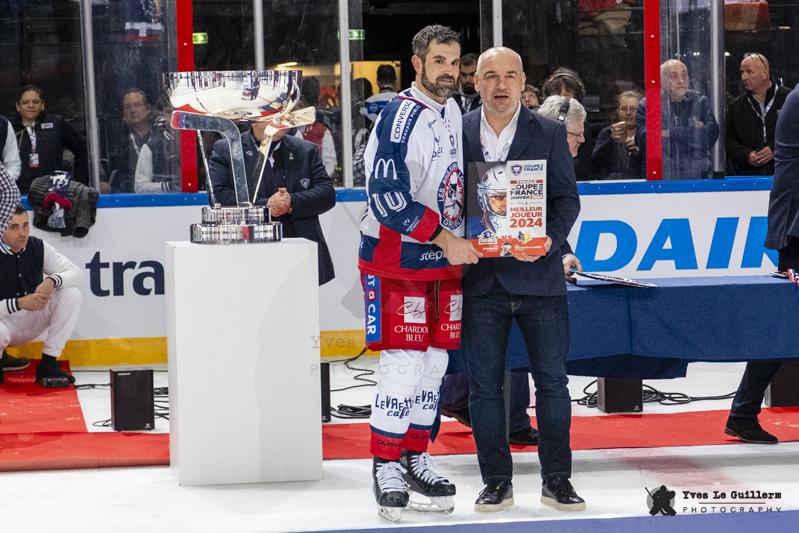 Photo hockey reportage CDF - FINALE 2024 - Reportage photos de Yves