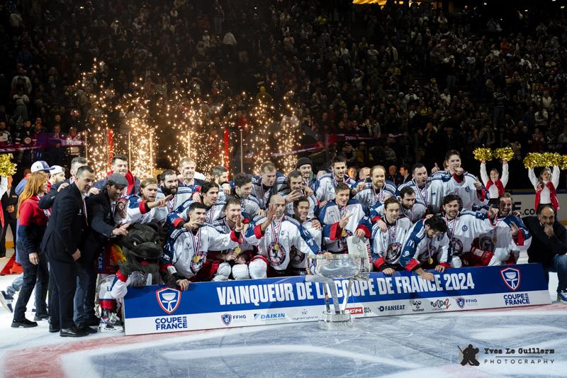 Photo hockey reportage CDF - FINALE 2024 - Reportage photos de Yves