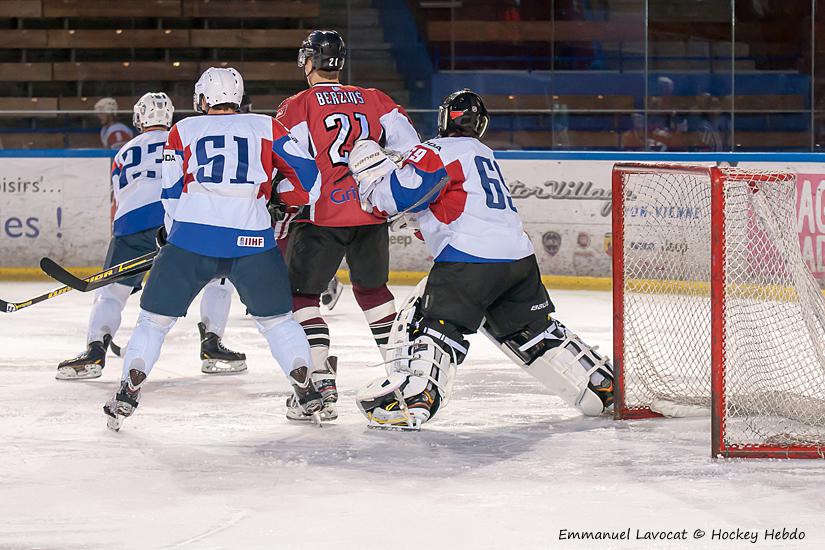 Photo hockey reportage EIHC : Slovnie-Lettonie  EN ATTENTE