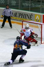 Photo hockey reportage Grenoble retire le #71 de Josef Podlaha