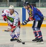 Photo hockey reportage Grenoble retire le #71 de Josef Podlaha