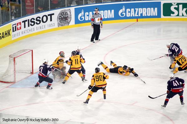 Photo hockey reportage Hockey Mondial 10 : 77 803 !!