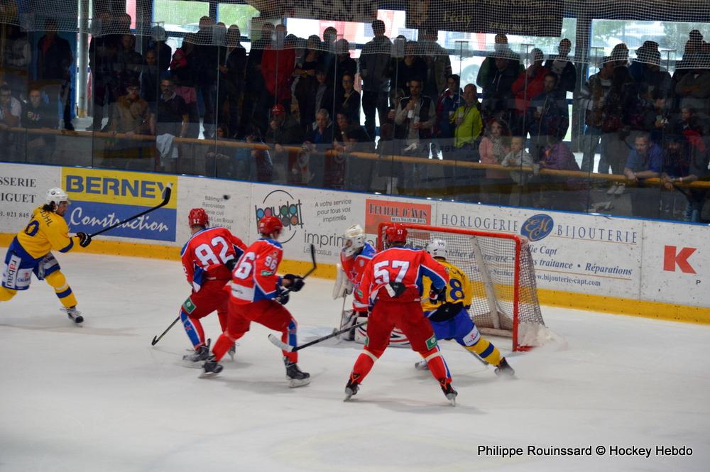 Photo hockey reportage Le CSKA bien trop fort