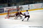 Photo hockey reportage Le peuple force le coffre-fort genevois