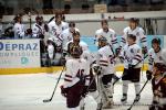 Photo hockey reportage Le peuple force le coffre-fort genevois