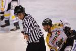 Photo hockey reportage Les arbitres en folie...