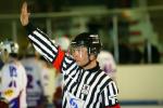 Photo hockey reportage Les arbitres en folie...