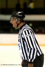 Photo hockey reportage Les arbitres en folie...