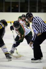 Photo hockey reportage Les arbitres en folie...