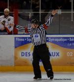 Photo hockey reportage Les arbitres en folie...