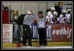Photo hockey reportage Les arbitres en folie...