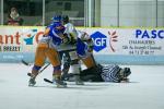 Photo hockey reportage Les arbitres en folie...