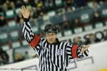 Photo hockey reportage Les arbitres en folie...