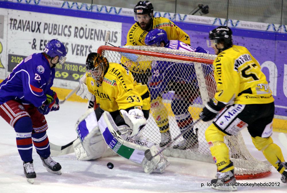 Photo hockey reportage Les Dragons chutent mais esprent.