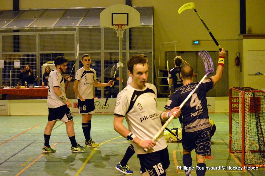 Photo hockey reportage Les Dragons font frire les Rascasses