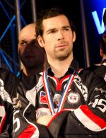 Photo hockey reportage Les Ducs partagent leur bonheur