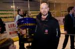 Photo hockey reportage Les Ducs partagent leur bonheur