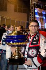 Photo hockey reportage Les Ducs partagent leur bonheur