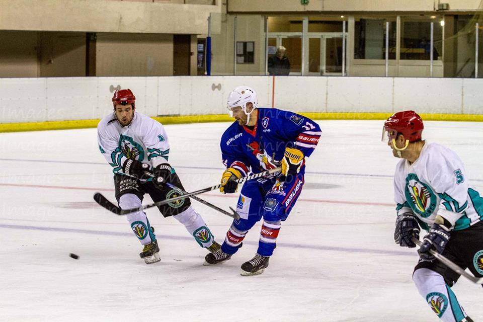 Photo hockey reportage Les Forces de l'ordre : Sentinelles