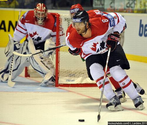 Photo hockey reportage Mondial 11: Le Canada appliqu