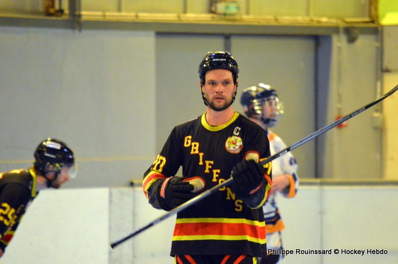 Photo hockey reportage N1 : Le leader se fait peur