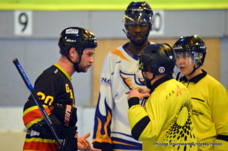 Photo hockey reportage N1 : Le leader se fait peur