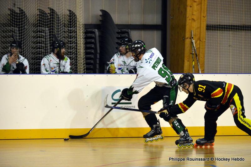 Photo hockey reportage N1 : Les Griffons  la relance