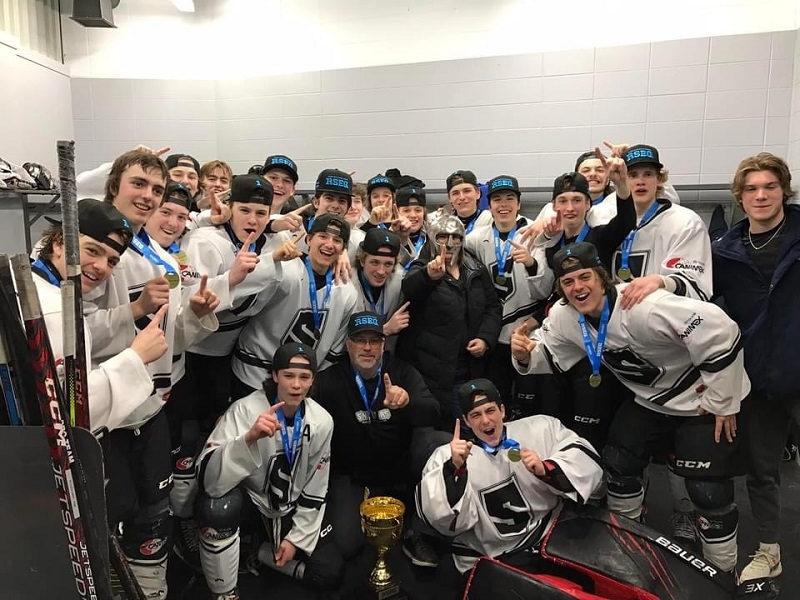 Photo hockey Autour du hockey - Autour du hockey - ITW : Basile Gouttry vit son rêve Québécois !