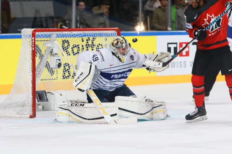 Photo hockey Championnats du monde - : Canada (CAN) vs France (FRA) - Une défaite au goût amer pour la France. Photo hockey Championnats du monde - : Canada (CAN) vs France (FRA) - Une défaite au goût amer pour la France.
