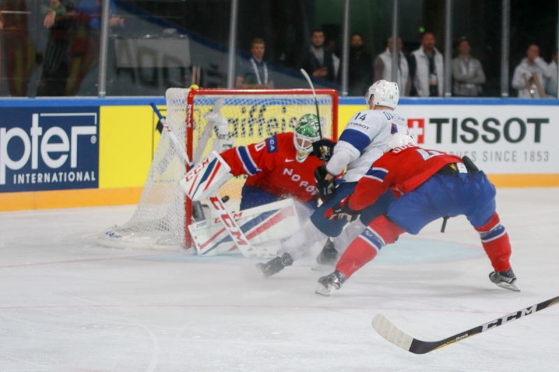 Photo hockey Championnats du monde - : Norvège (NOR) vs France (FRA) - Les Bleus se compliquent la tâche ! Photo hockey Championnats du monde - : Norvège (NOR) vs France (FRA) - Les Bleus se compliquent la tâche !