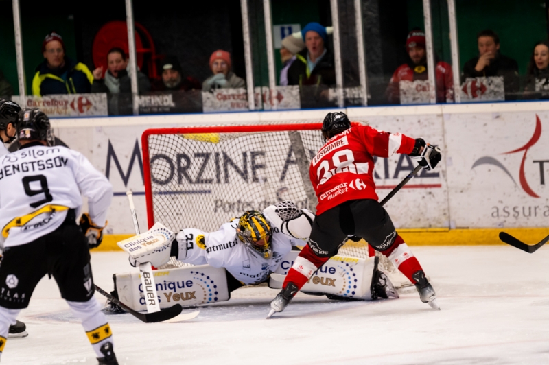 Photo hockey Coupe de France - Coupe de France - 1/4 de Finale : Morzine-Avoriaz vs Rouen - Sérieux Dragons face à Morzine ! Photo hockey Coupe de France - Coupe de France - 1/4 de Finale : Morzine-Avoriaz vs Rouen - Sérieux Dragons face à Morzine !