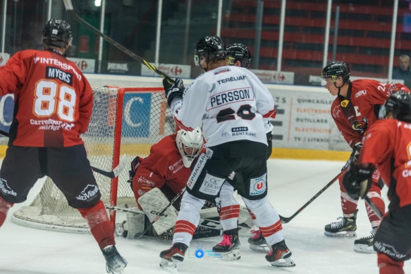 Photo hockey Coupe de France - Coupe de France - 2ème tour : Morzine-Avoriaz vs Chamonix - « Dix-rection » les 1/8e pour les Pionniers Photo hockey Coupe de France - Coupe de France - 2ème tour : Morzine-Avoriaz vs Chamonix - « Dix-rection » les 1/8e pour les Pionniers