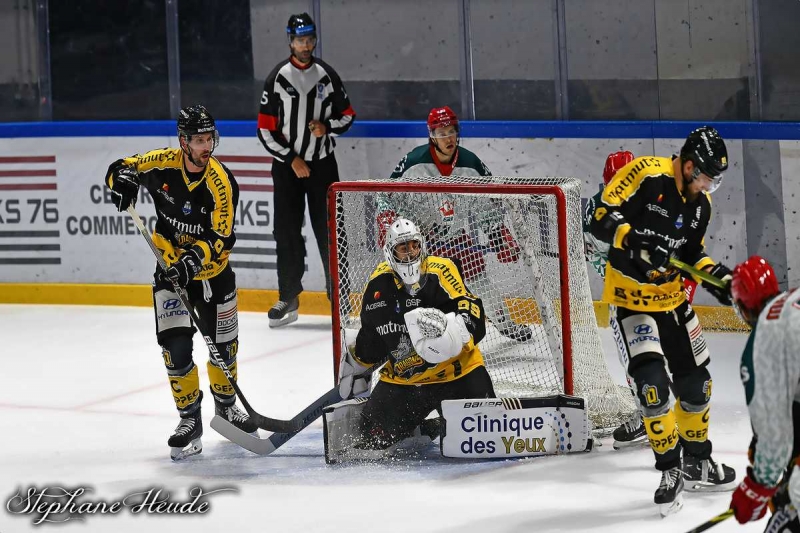 Photo hockey Coupe de France - Coupe de France - 8ème de Finale : Rouen vs Cergy-Pontoise - CDF : Le bon coup du Joker. Photo hockey Coupe de France - Coupe de France - 8ème de Finale : Rouen vs Cergy-Pontoise - CDF : Le bon coup du Joker.