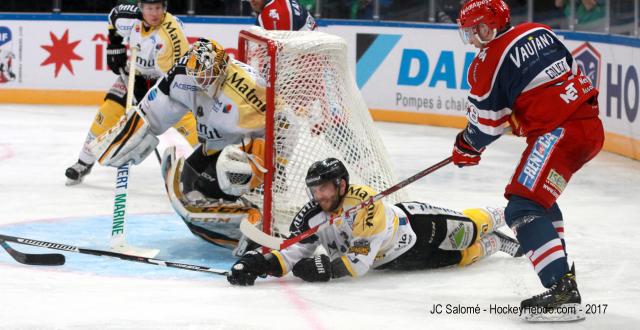 Photo hockey Coupe de France - Coupe de France - Finale : Rouen vs Grenoble - CDF: Grenoble ouvre à nouveau l’armoire à trophées Photo hockey Coupe de France - Coupe de France - Finale : Rouen vs Grenoble - CDF: Grenoble ouvre à nouveau l’armoire à trophées