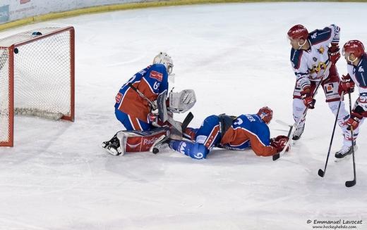 Photo hockey Coupe de France - Coupe de France 1/2 finale : Lyon vs Grenoble - CDF : Match disputé, Grenoble vainqueur Photo hockey Coupe de France - Coupe de France 1/2 finale : Lyon vs Grenoble - CDF : Match disputé, Grenoble vainqueur