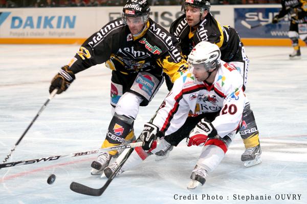 Photo hockey Coupe de France - Coupe de France Finale : Rouen vs Briançon - CDF : La fin d\ Photo hockey Coupe de France - Coupe de France Finale : Rouen vs Briançon - CDF : La fin d\