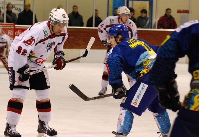 Photo hockey Coupe de la Ligue ARCHIVES - CDL 1/4 - Retour : Dijon  vs Briançon  - Bien mal payé...