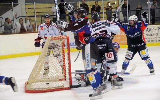 Photo hockey Coupe de la Ligue ARCHIVES - CDL 1/8 - 1ère journée : Caen  vs Angers  - La surprise vient de l