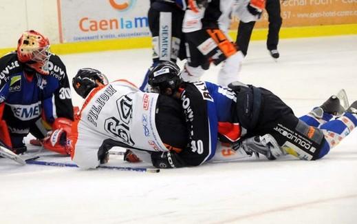 Photo hockey Coupe de la Ligue ARCHIVES - CDL 1/8 - 4ème journée : Caen  vs Tours  - Tours passe les Drakkars
