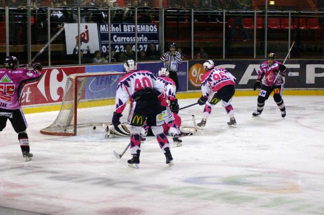 Photo hockey Coupe de la Ligue ARCHIVES - Coupe de la Ligue  : 1/8 2ème journée : Amiens  vs Epinal  - Des Gothiques au diesel