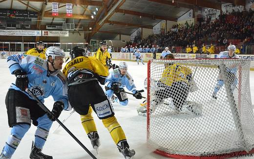 Photo hockey Coupe de la Ligue ARCHIVES - Coupe de la Ligue : 1/2 aller : Briançon  vs Rouen - Dos à dos
