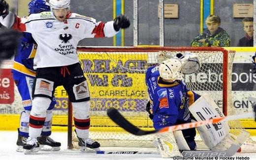 Photo hockey Coupe de la Ligue ARCHIVES - Coupe de la Ligue : 1/4 retour : Dijon vs Briançon - Dans l\ Photo hockey Coupe de la Ligue ARCHIVES - Coupe de la Ligue : 1/4 retour : Dijon vs Briançon - Dans l\