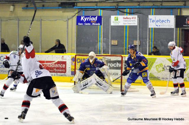 Photo hockey Coupe de la Ligue ARCHIVES - Coupe de la Ligue : 1/4 retour : Dijon vs Briançon - Dans l\ Photo hockey Coupe de la Ligue ARCHIVES - Coupe de la Ligue : 1/4 retour : Dijon vs Briançon - Dans l\