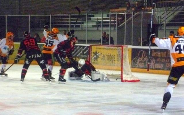 Photo hockey Coupe de la Ligue ARCHIVES - Coupe de la Ligue : 1/8 ème, 4ème journée : Epinal  vs Strasbourg  - Epinal évite le piège 