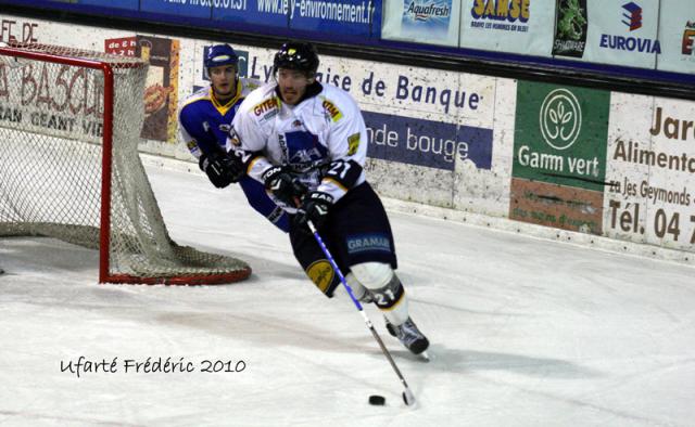 Photo hockey Coupe de la Ligue ARCHIVES - Coupe de la Ligue : 1/8ème, 2ème journée : Villard-de-Lans vs Chamonix  - Beau succès villardien ! 