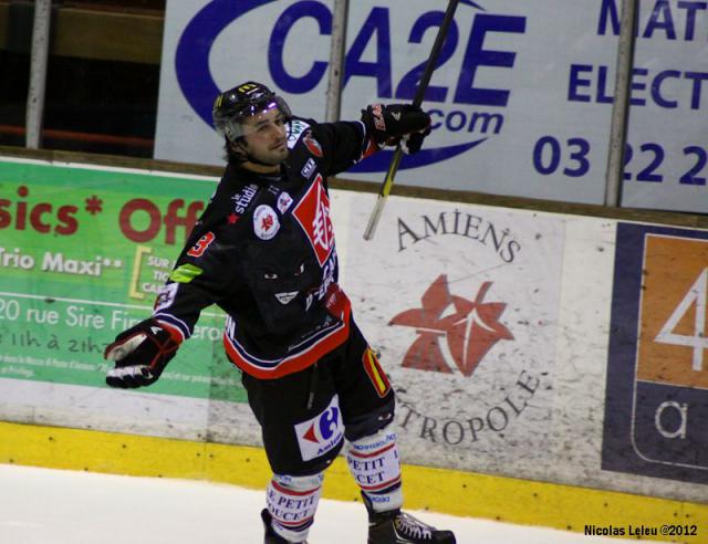 Photo hockey Coupe de la Ligue ARCHIVES - Coupe de la Ligue : 1/8ème, 4ème journée  : Amiens  vs Epinal  - Les Dauphins surfent sur la vague du succès !