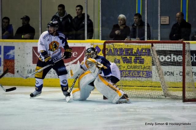 Photo hockey Coupe de la Ligue ARCHIVES - Coupe de la Ligue : 1/8ème, 6ème journée  : Dijon  vs Chamonix  - Des Chamois peu sauvages.